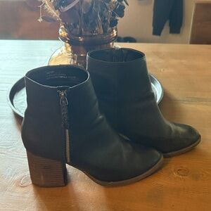 Maurices Black Ankle Boots with Side Zipper